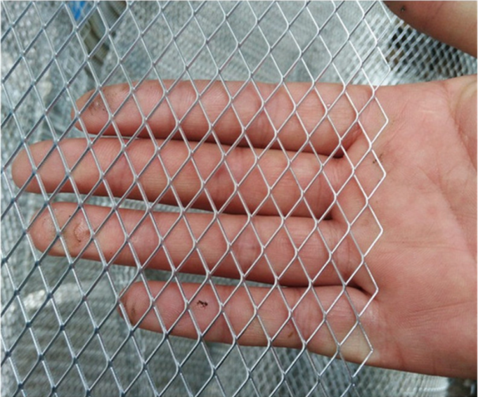 A haste de Mini Hole 3.8mm expandiu o fio de metal Mesh Aluminium Security Mesh Bunnings 1