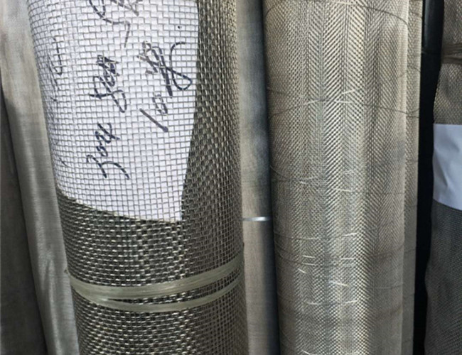 o PVC de Mesh Flameproof do fio da tela da janela do diâmetro de 10.9mm 2mm revestiu a malha da fibra de vidro 1