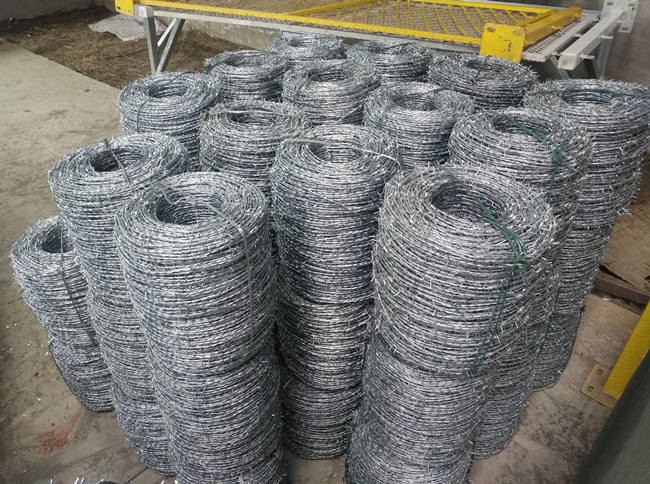 3 pontos Q195 galvanizaram a anti escalada do arame farpado 12x12 contra a oxidação 0