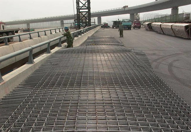 O reforço de concreto de grande resistência do furo de 200 x de 200mm soldou o fio Mesh Ribbed Steel 1