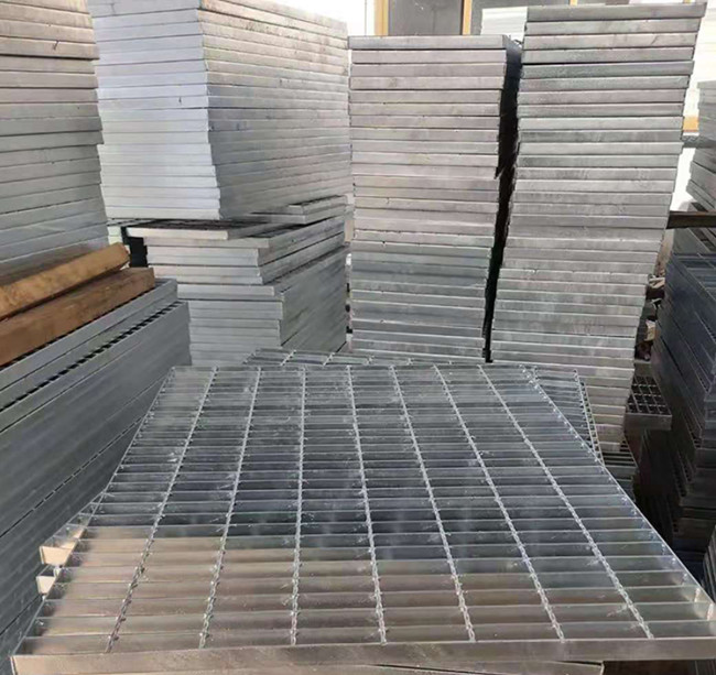 Q235 galvanizou o dreno redondo de aço do metal raspa os painéis de barra personalizados 0