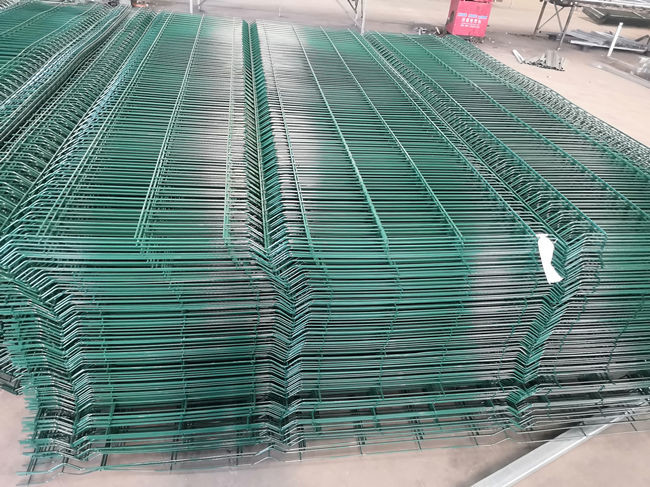 a abertura 3x3 de 50x150mm soldou o poder que dos painéis do fio 3d revestido curvou o calibre 6 0
