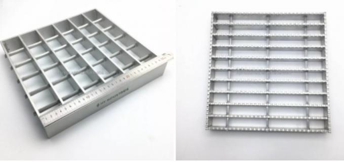 Barra lisa pedestre que raspa o aço de Tray Hot Dip Galvanized Catwalk 0